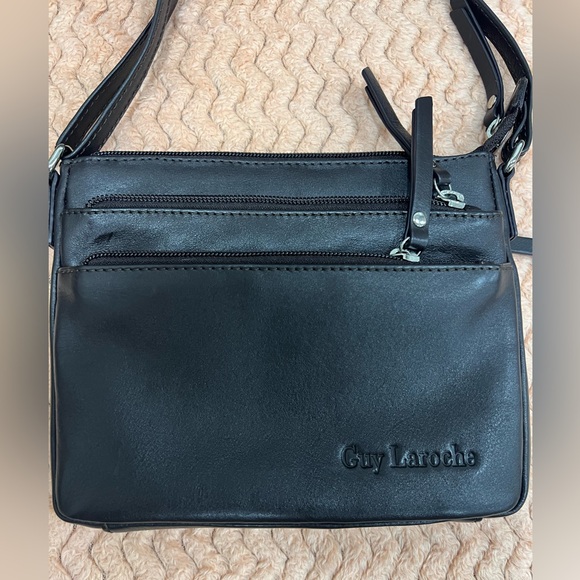 Guy Laroche Real Leather Cross Body Purse - Picture 2 of 6